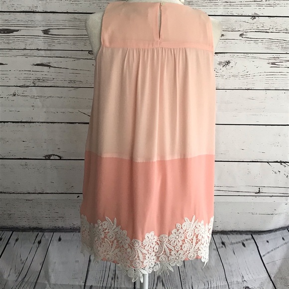 Loft lace top - Picture 3 of 8